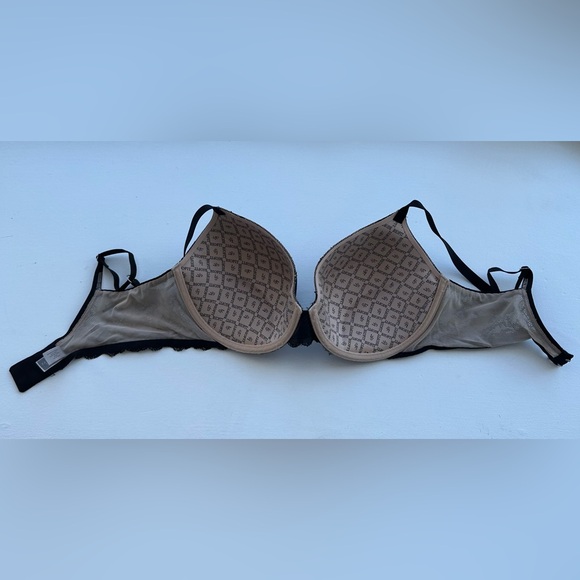 Victoria’s Secret BioFit Padded Full Coverage Bra Nude with Black Lace size 36D - Picture 8 of 10